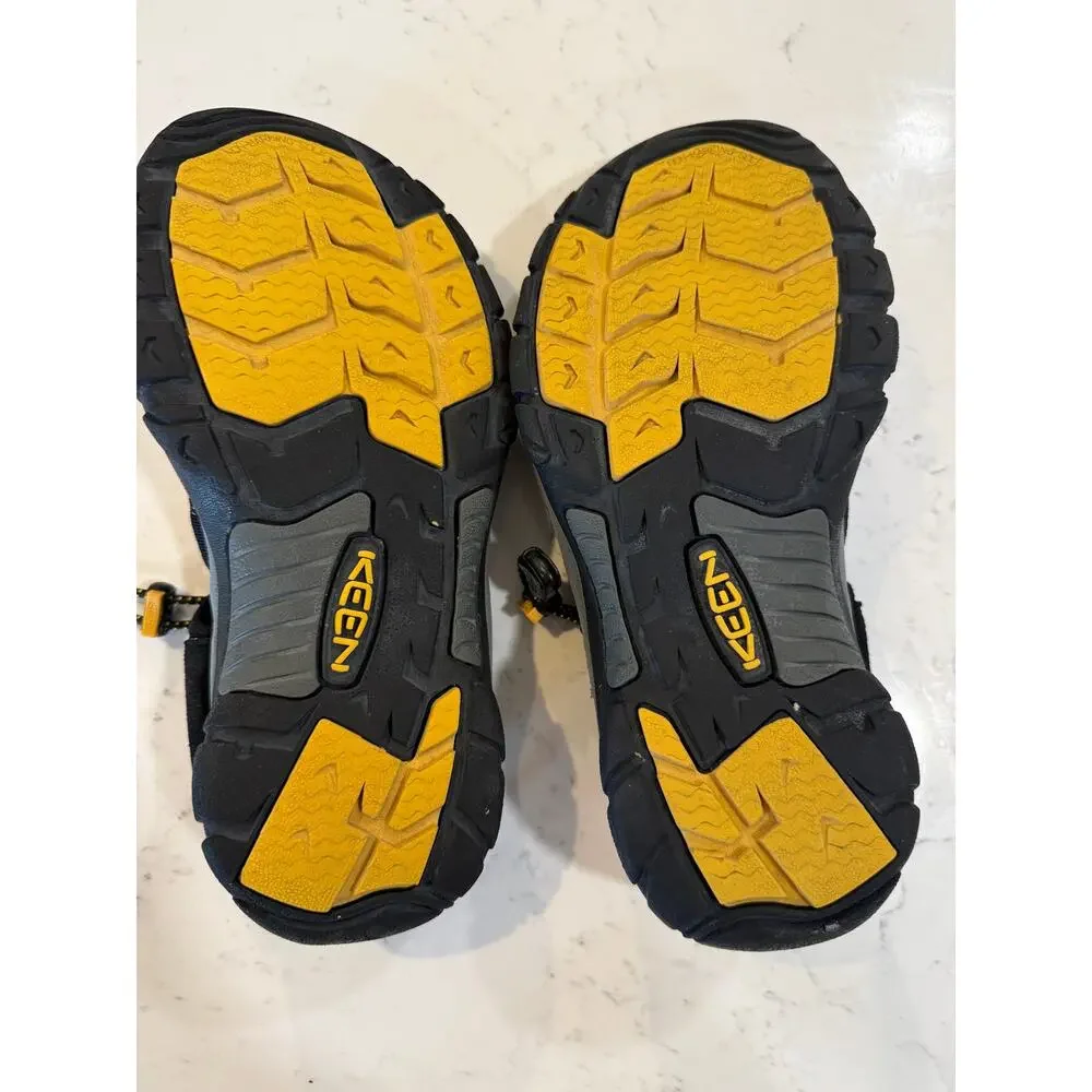 KEEN Newport H2 Men’s Size 8 Black Yellow Water Hiking Sandals 1001907